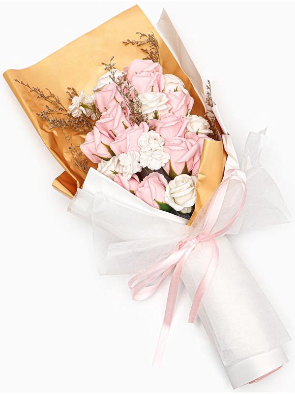 Букет мыльных розовых и белых роз в коробке из 20 шт.