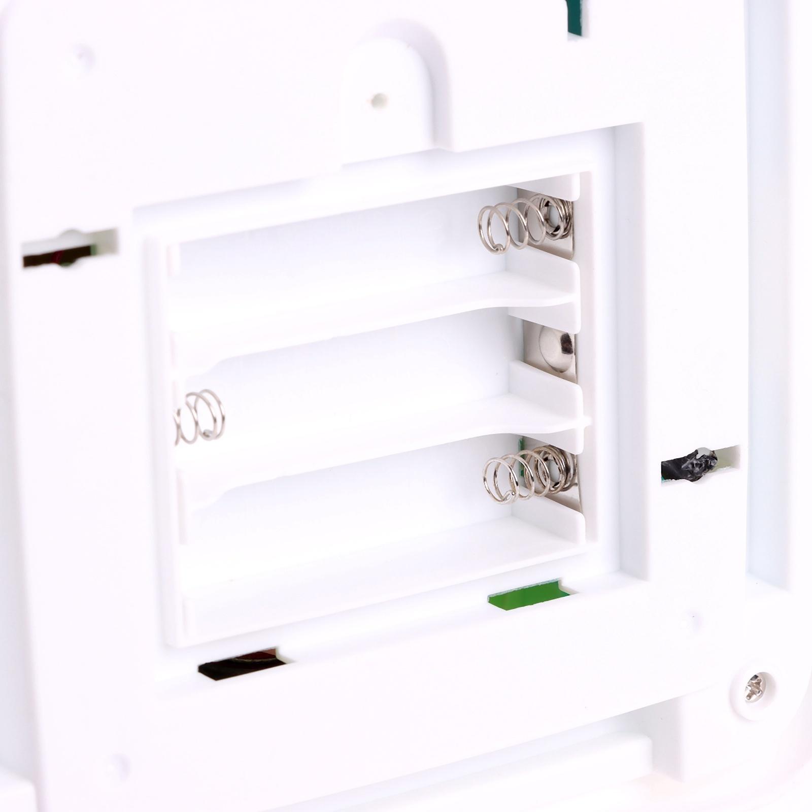 Музыкальная развивающая игрушка «Бизикубик», звуковые и световые эффекты