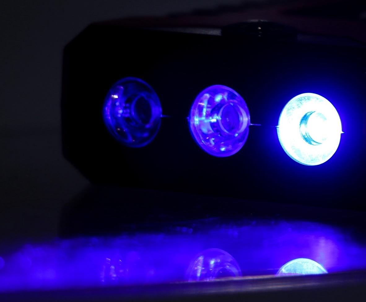 Пуско-зарядное устройство 6000 мАч, 3 LED, 4USB, DC 12V