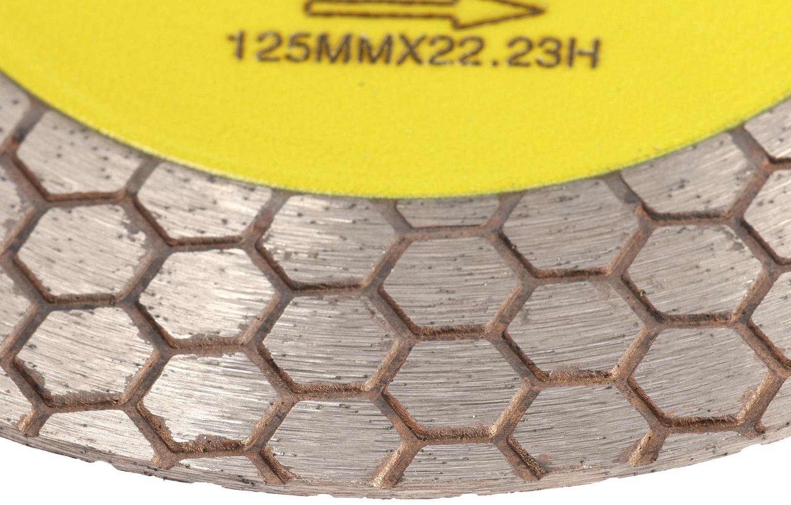 Диск алмазный для резки и шлифовки ТУНДРА, для запилов под 45 градусов, сплошной, 125 мм