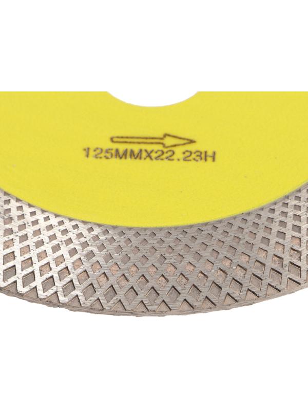Диск алмазный для резки и шлифовки ТУНДРА, для запилов под 45 градусов, сплошной, 125 мм