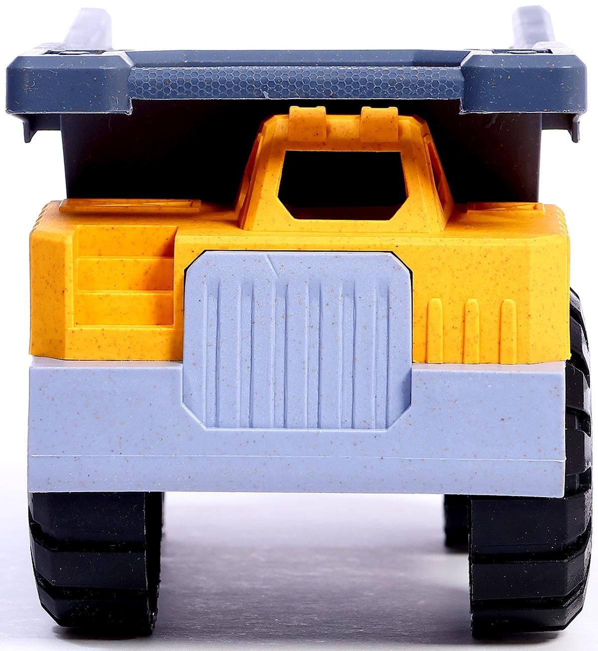 Грузовик «Стройка», подвижные детали, пластик