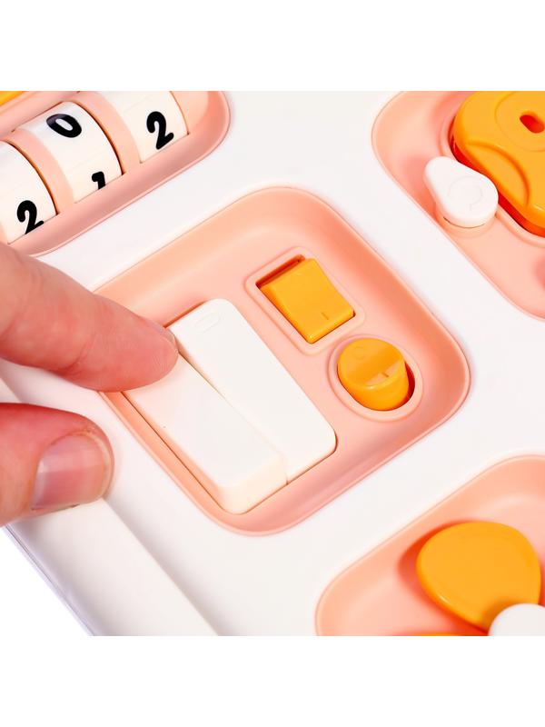 Развивающая игрушка «Бизиборд», подвижные элементы