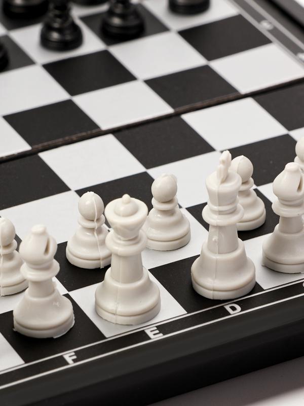 Шахматы доска 16×16 см, король h=2.8 см, d=1.2 см