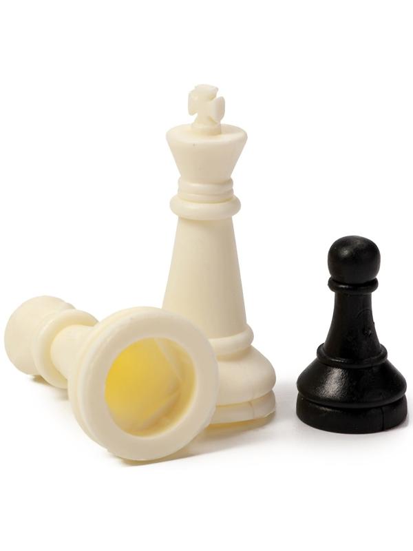 Шахматы 20 х 20 см, король h-3.3 см, d-2.5 см, доска и фигуры пластик