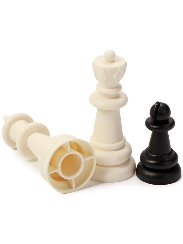 Шахматы 31 х 31 см, король h-5.8 см, d-2.3 см, доска и фигуры пластик