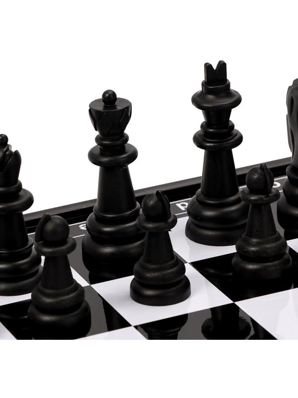 Шахматы магнитные 31 х 31 см, король h-5.8 см, d-2.3 см, доска и фигуры пластик