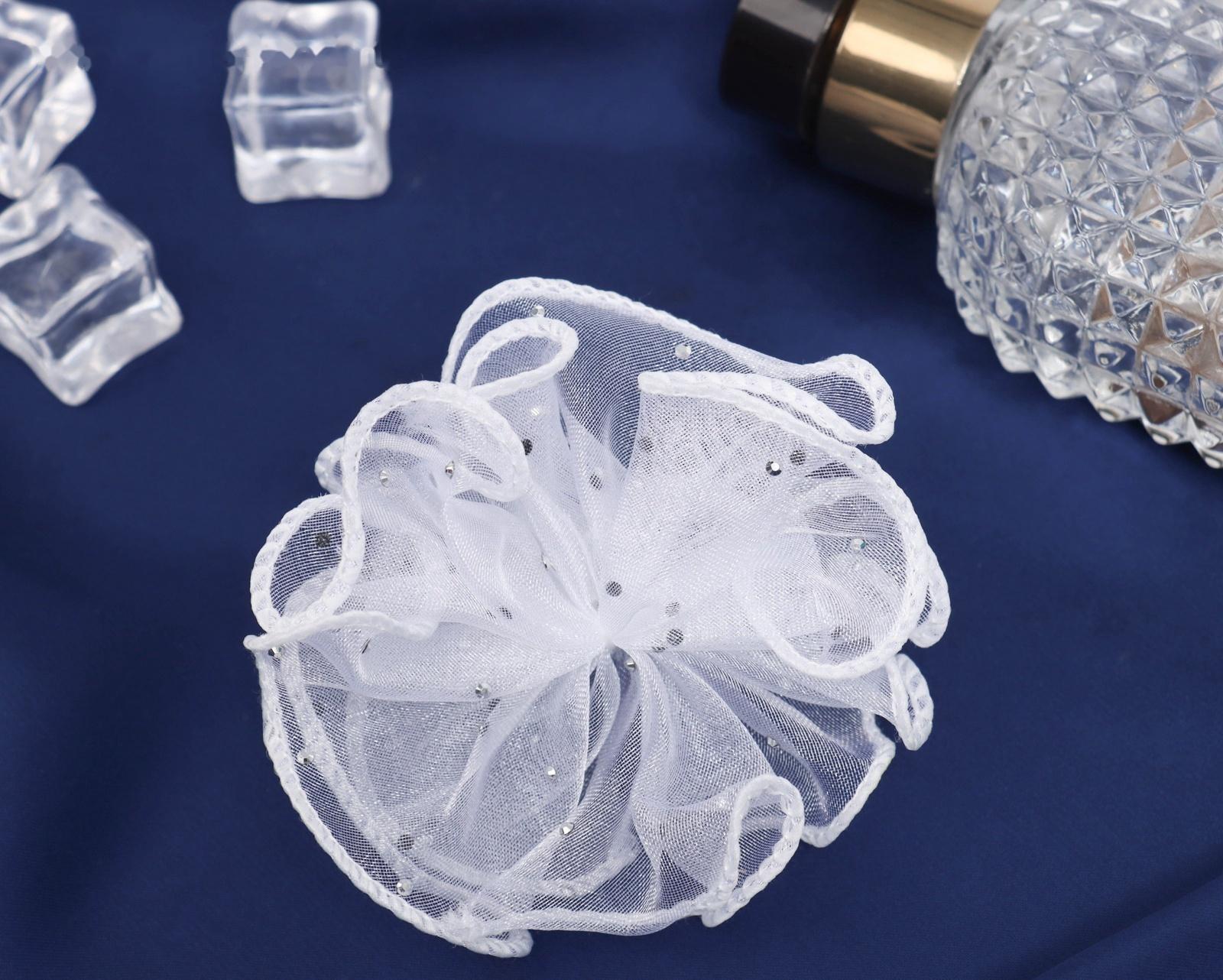 Резинка для волос бант 