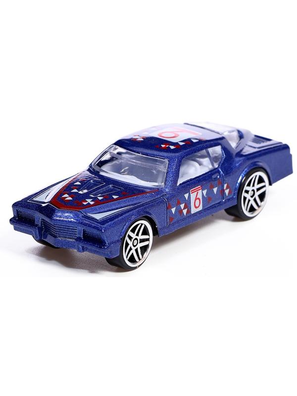 Набор металлических машин Hot Cars, в кейсе, 8 шт.