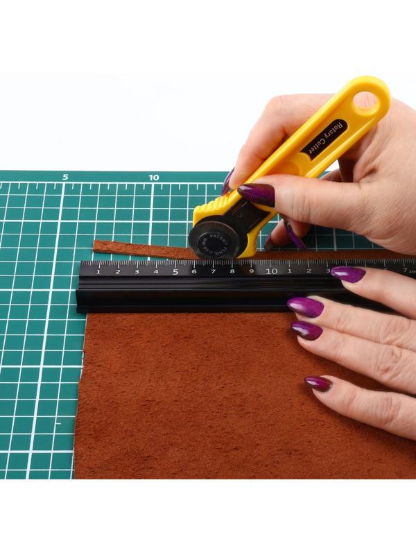 Линейка для кожи, противоскользящая, с упором, металлическая, 20 см, толщина 34 мм