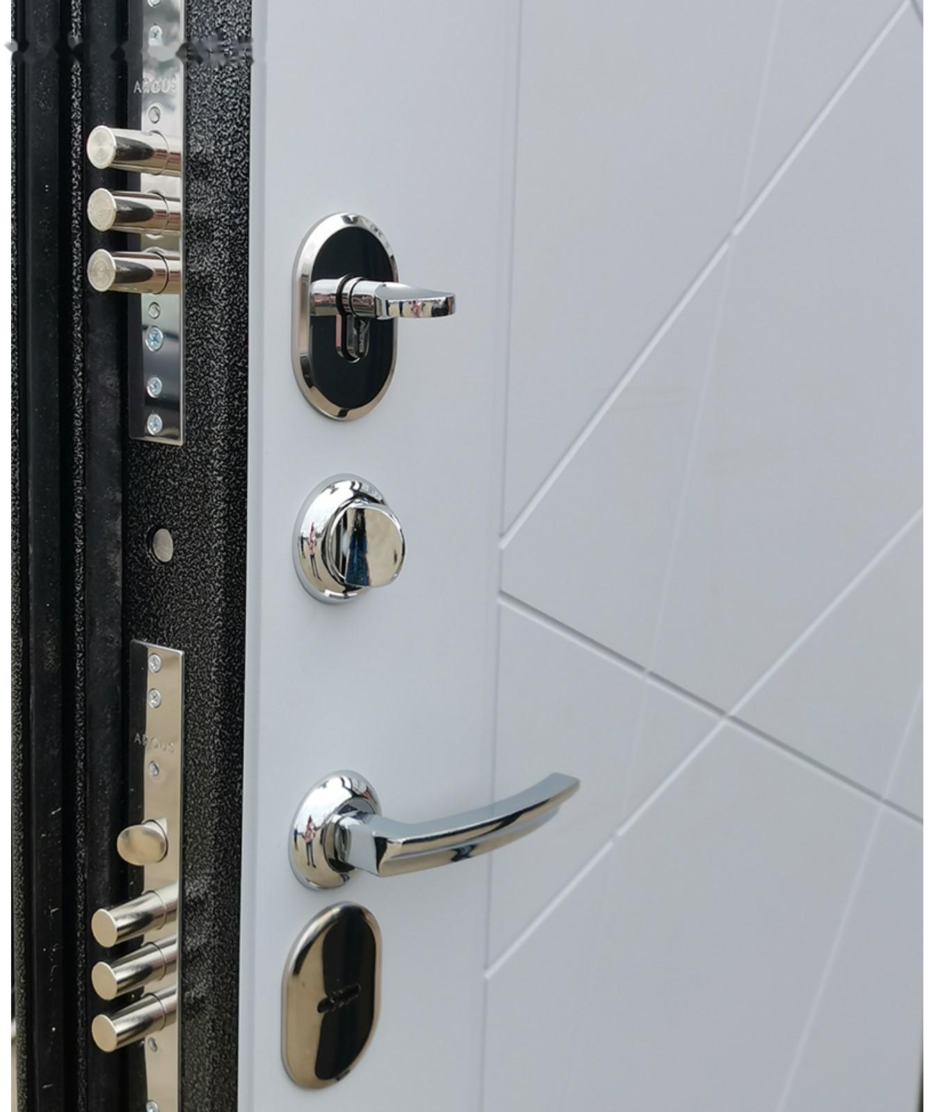 Входная дверь «Берлога Тринити», 870 × 2060 мм, левая, антик серебро / хьюстон силк маус