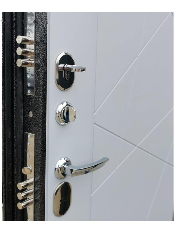 Входная дверь «Берлога Тринити», 870 × 2060 мм, левая, антик серебро / хьюстон силк маус