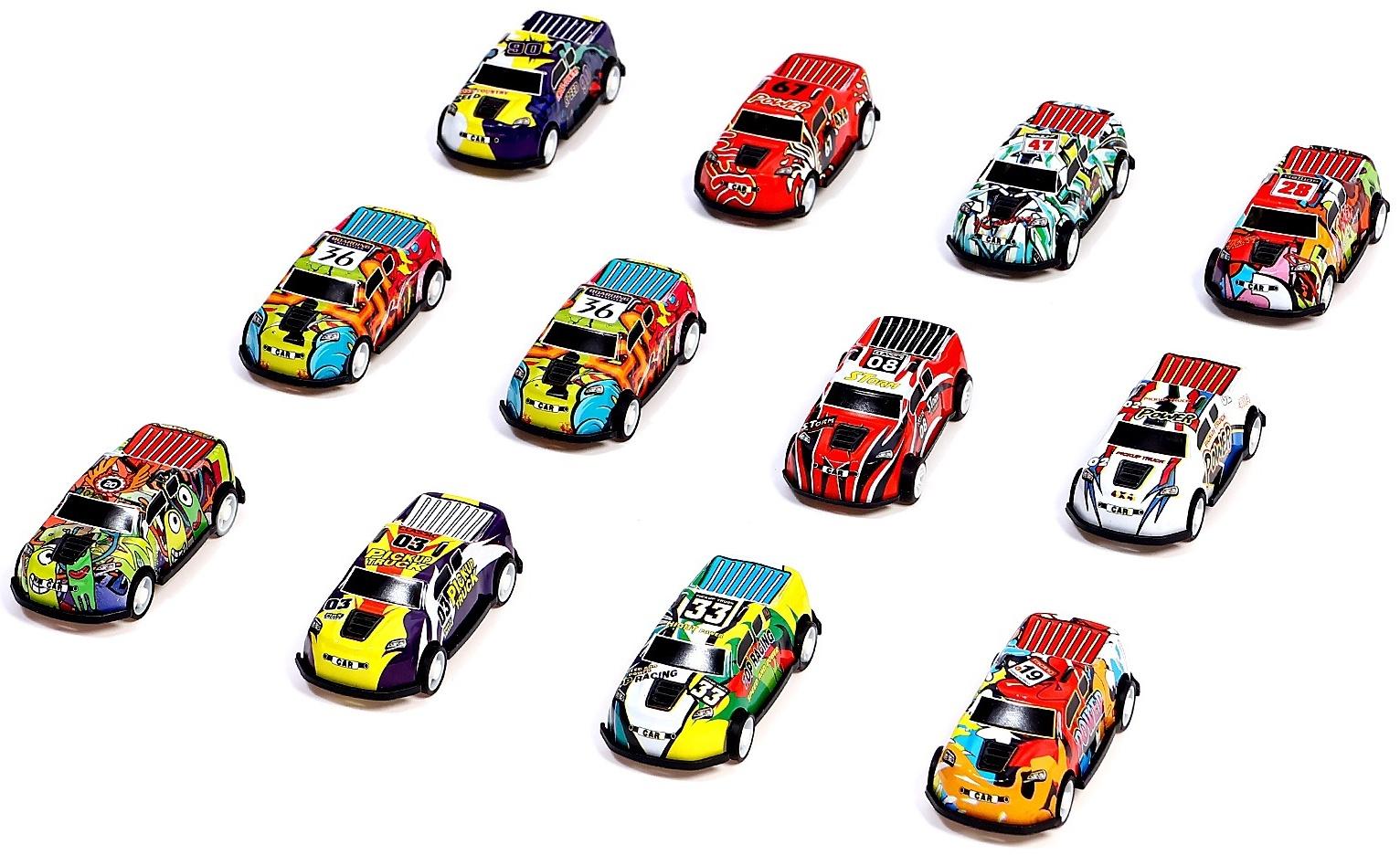 Набор машинок «Безумные гонки», металлические, инерция, игровой коврик, в детском ящике на колёсах с крышкой, 50 шт.