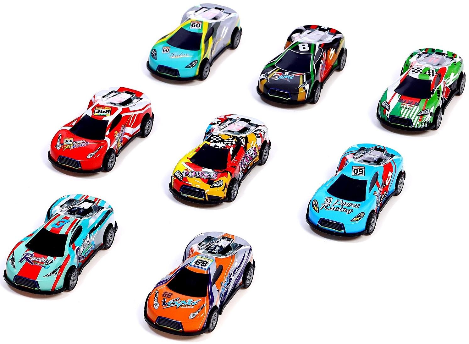 Набор машинок «Безумные гонки», металлические, инерция, игровой коврик, в детском ящике на колёсах с крышкой, 50 шт.