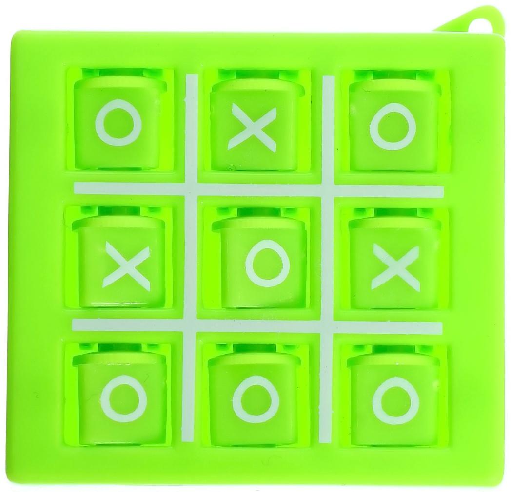 Игра крестики-нолики, зелёный цвет
