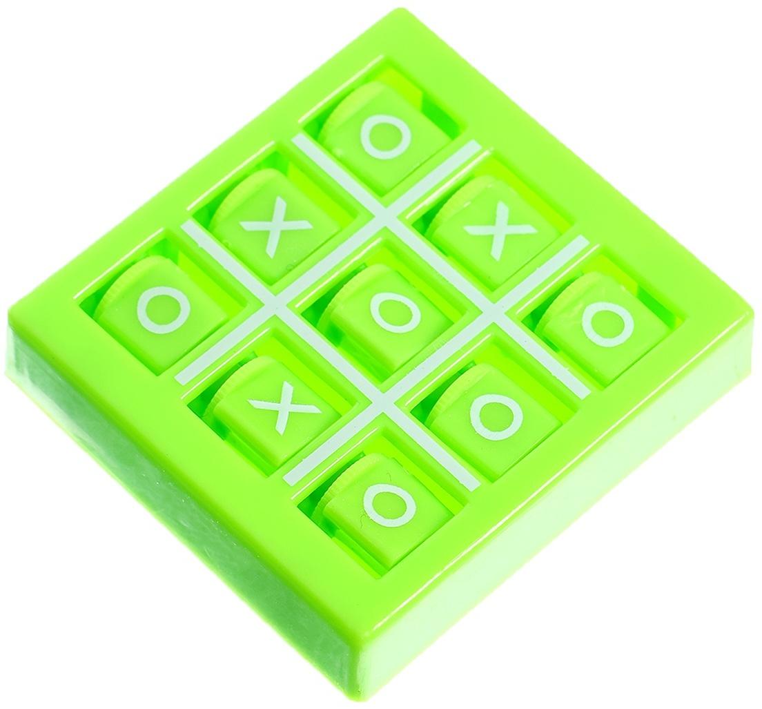 Игра крестики-нолики, зелёный цвет