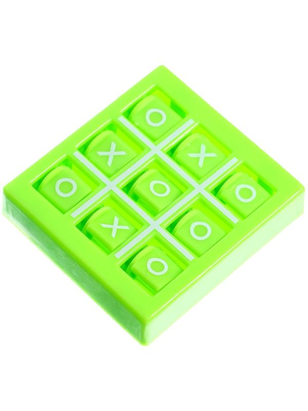 Игра крестики-нолики, зелёный цвет