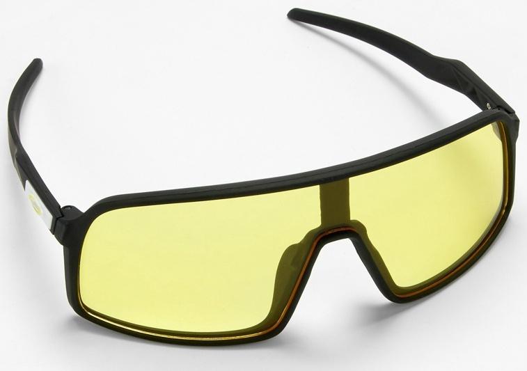 Очки солнцезащитные спортивные поляризационные, uv 400, ширина 13.9 см, дужка 12.3 см