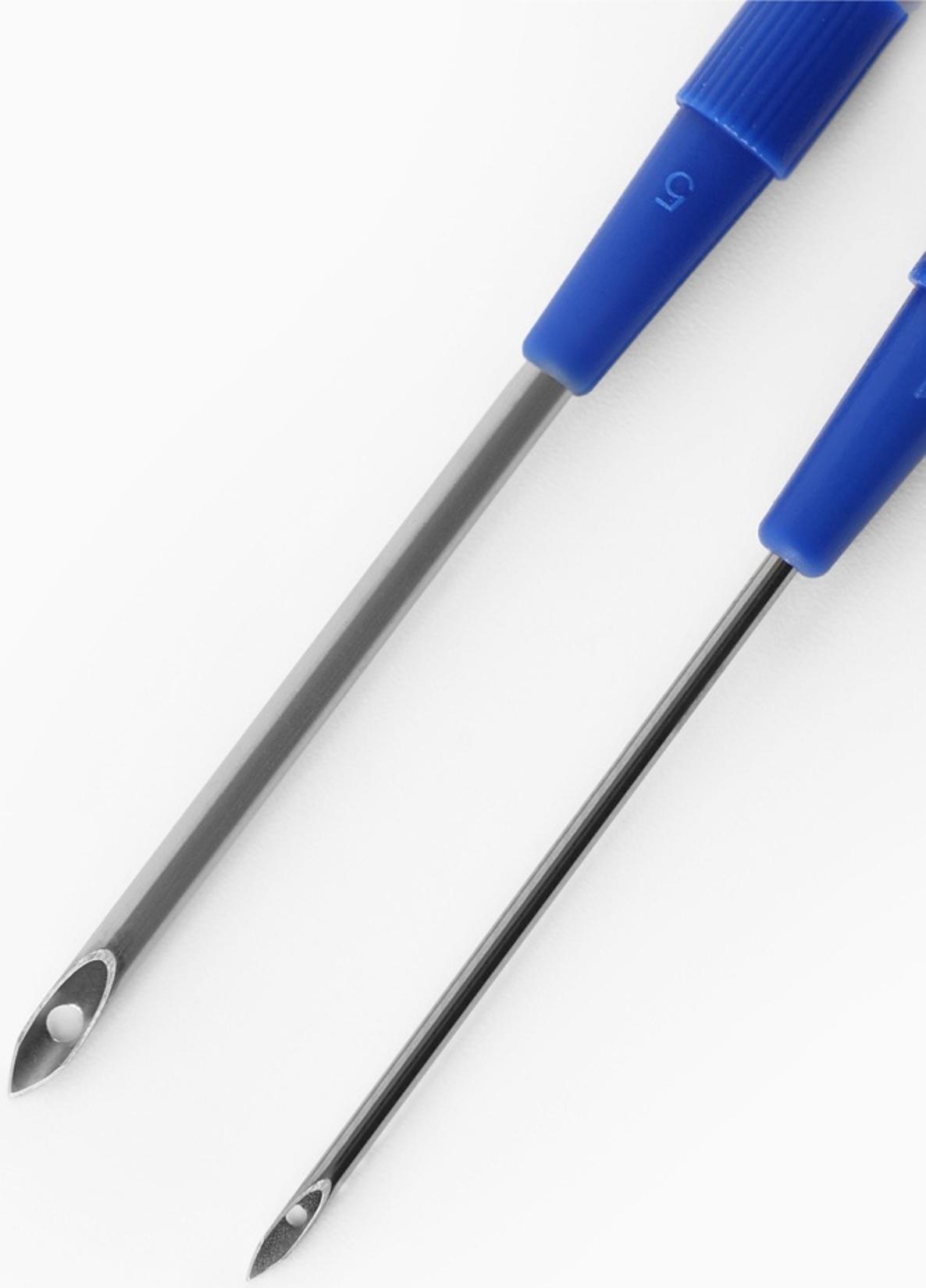 Игла для вышивания, для ковровой техники, d=1.3/1.6/2.2 мм, с нитевдевателями, голубая, синяя