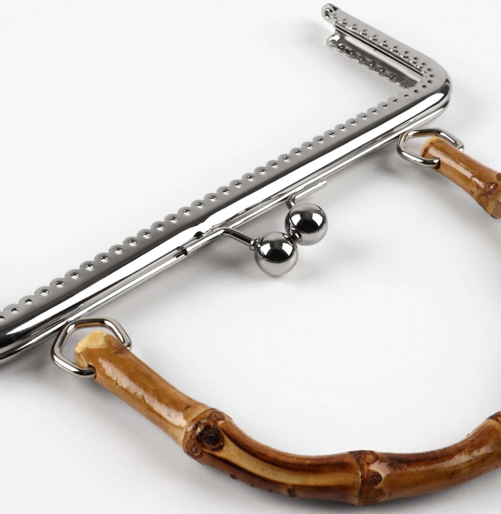 Фермуар пришивной, 21×9.5 см, с бамбуковой ручкой d=11×15.5 см, коричневый, серебряный