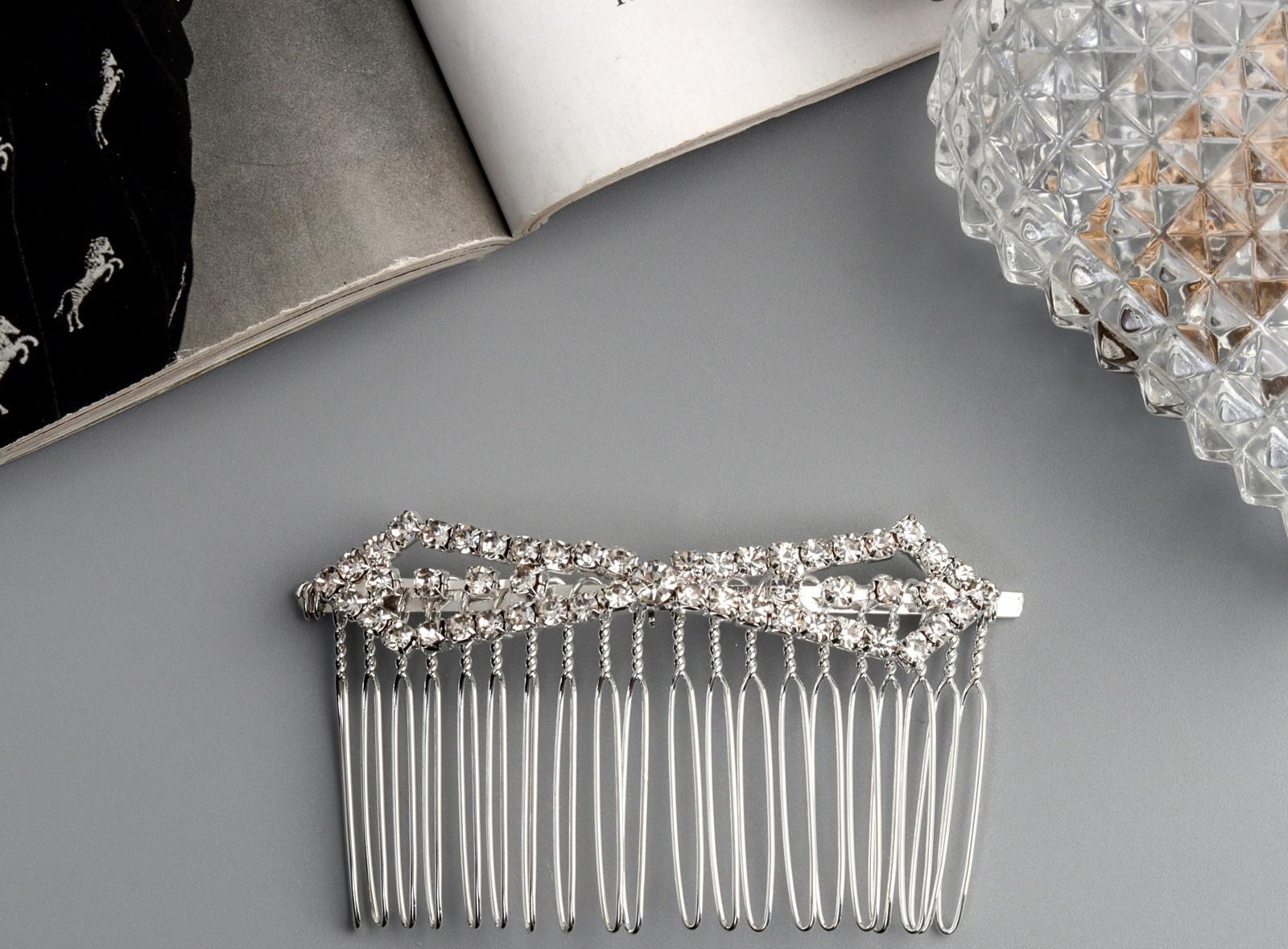 Гребень для волос QF «Медея», бант углы, 8×4 см, серебро