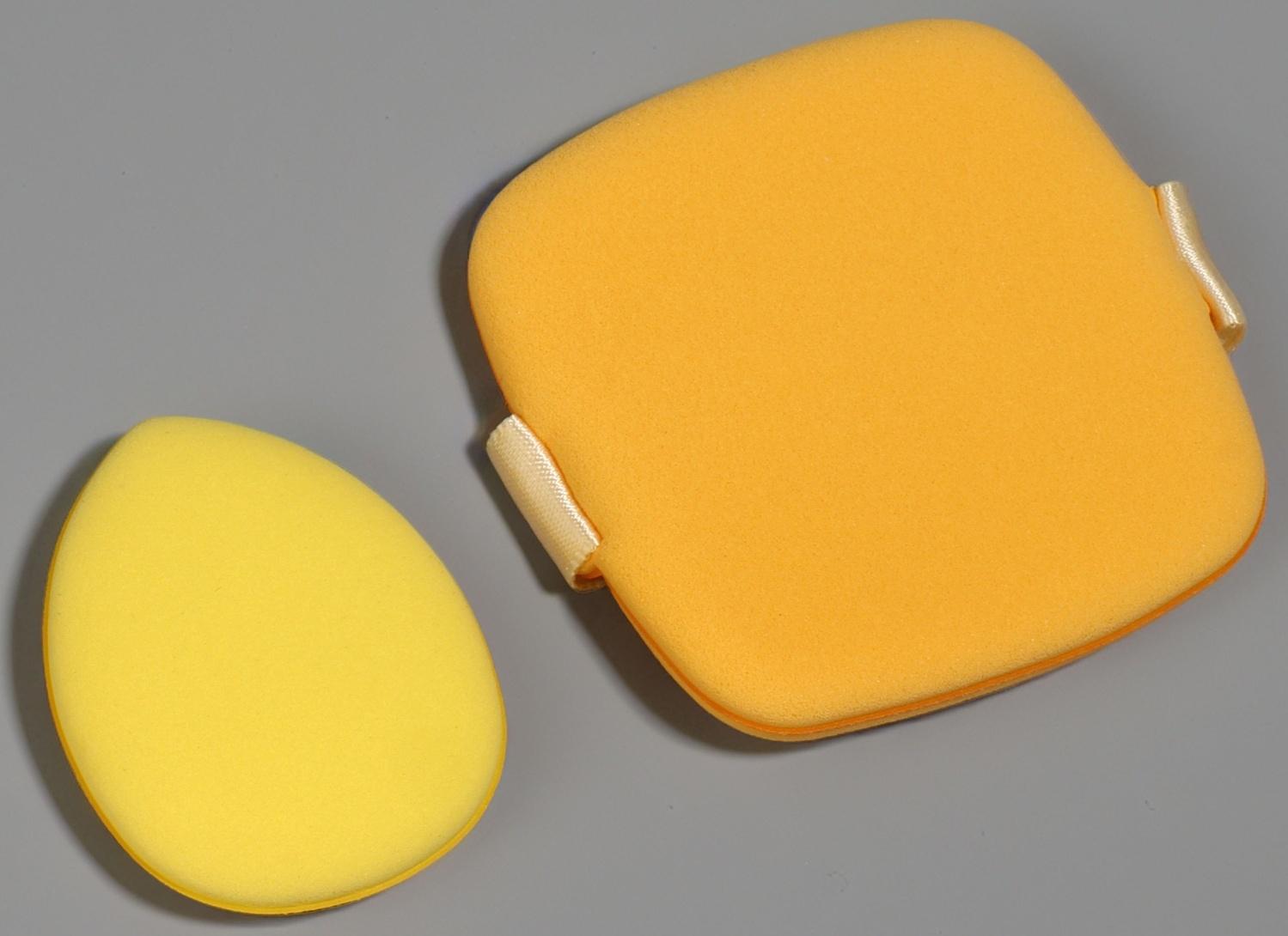 Спонжи для макияжа, в футляре, набор 2 шт.: спонж «капля», пуховка, жёлтые