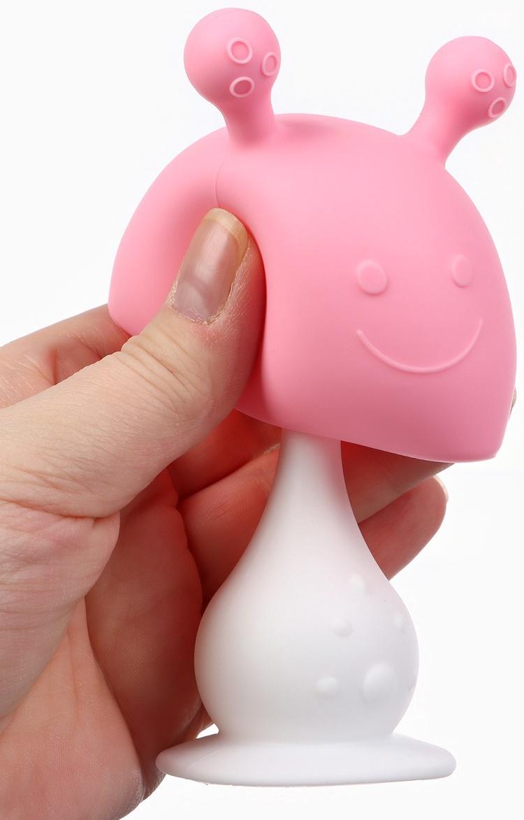 Прорезыватель силиконовый для зубов с погремушкой «Грибочек», цвет розовый, Крошка Я