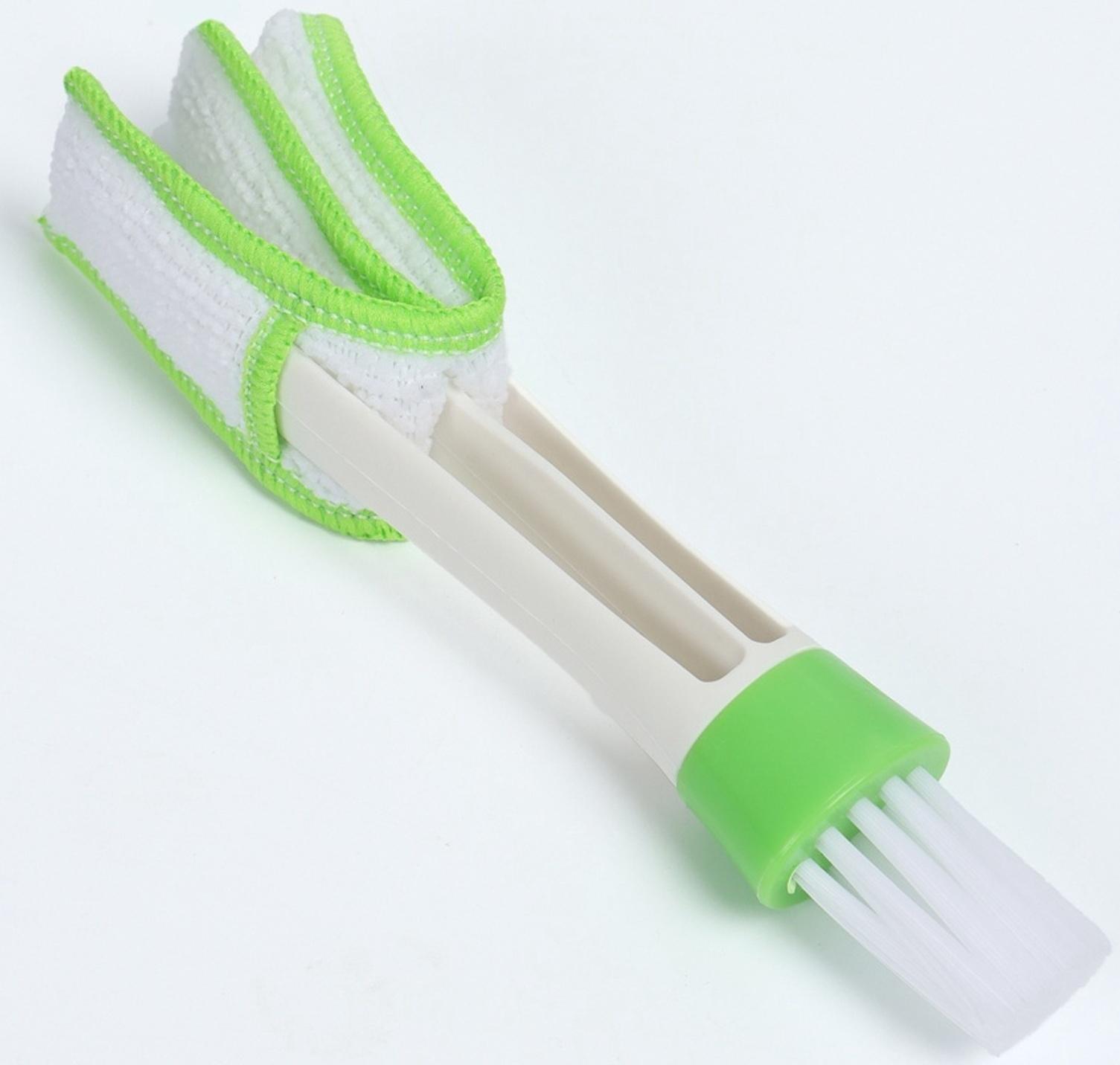 Набор автомобилиста для чистки салона 