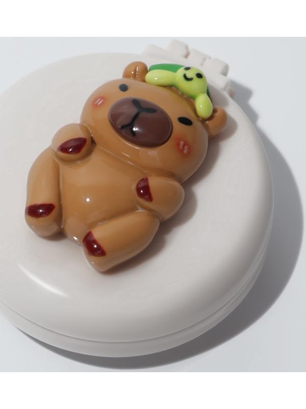 Расчёска массажная «Капибара», складная, с зеркалом, d=6.5 см, белая