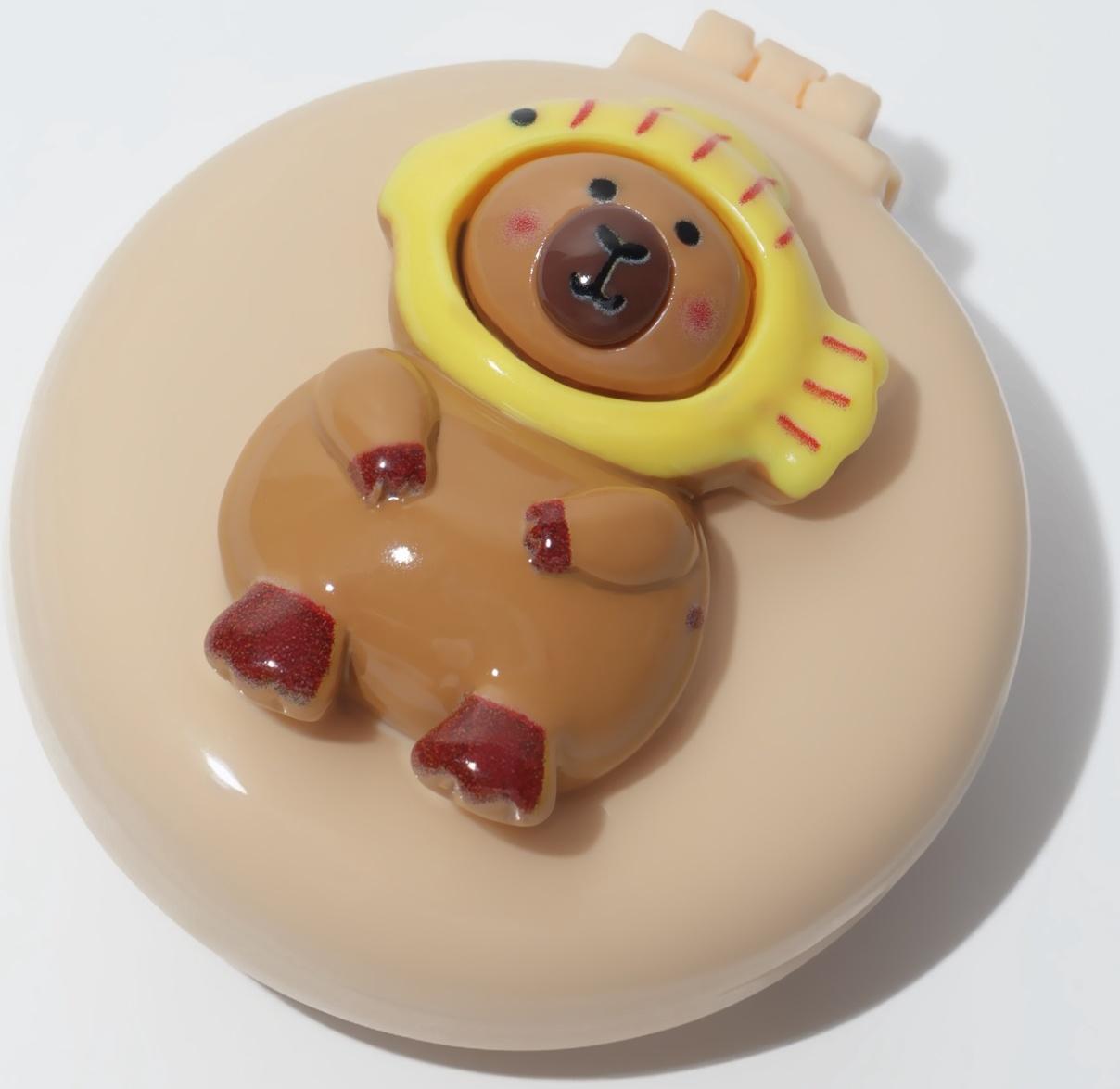 Расчёска массажная «Капибара», складная, с зеркалом, d=6.5 см, бежевая