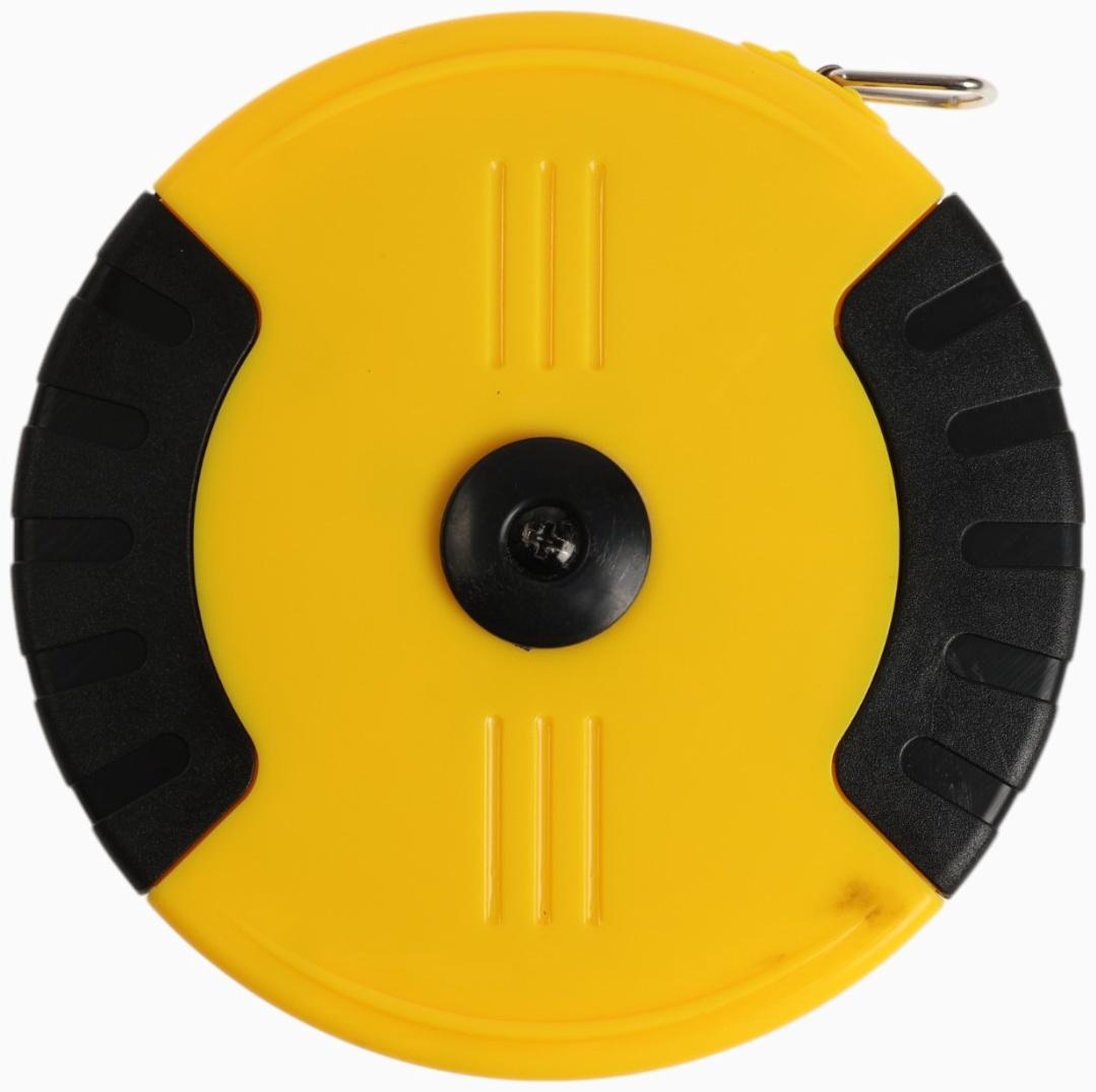 Рулетка геодезическая ТУНДРА, ПВХ лента, закрытый корпус, 30 м × 15 мм