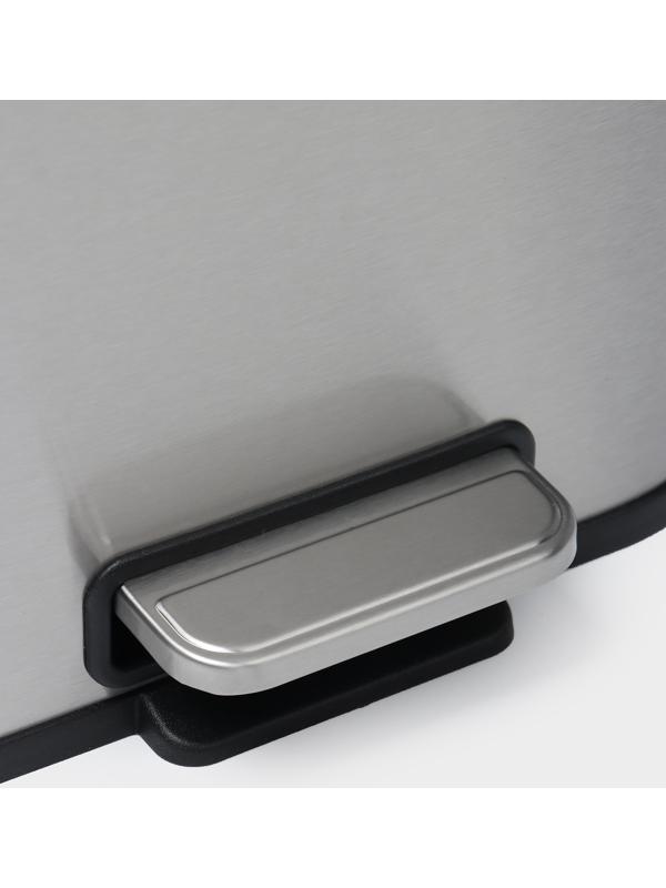 Ведро мусорное с педалью Stölz, 5 л, нержавеющая сталь, хром матовый