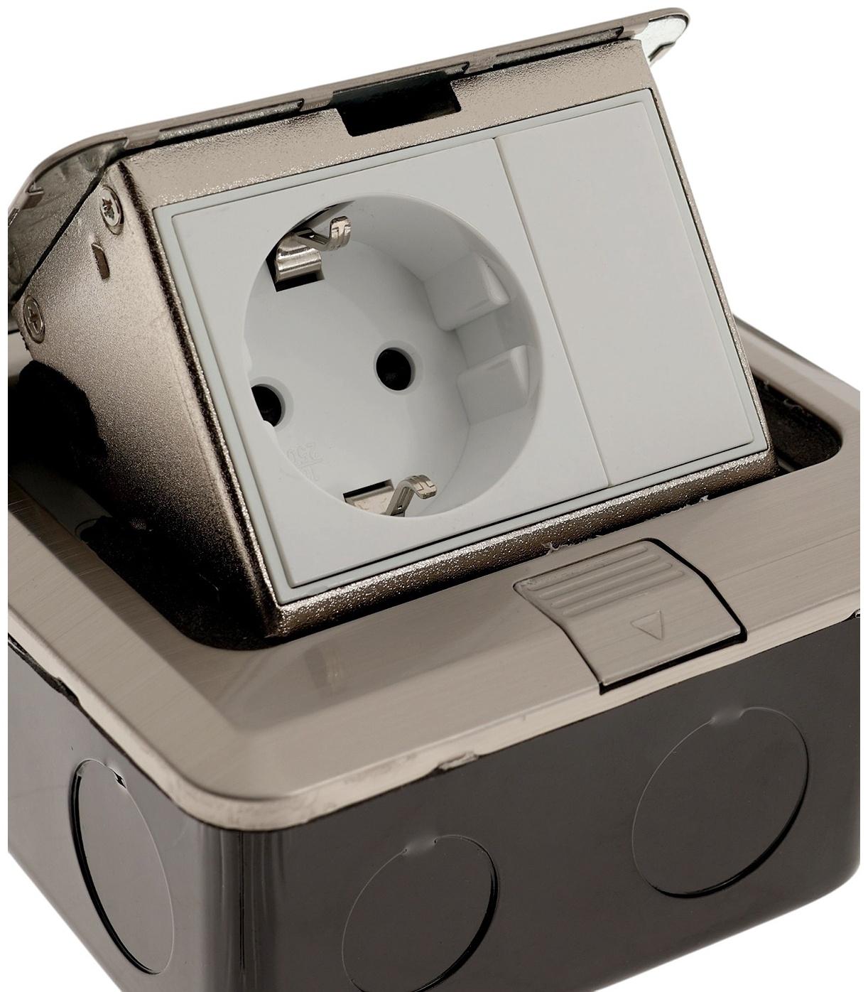 Розетка выдвижная, 16 А, одноместная, серебристая