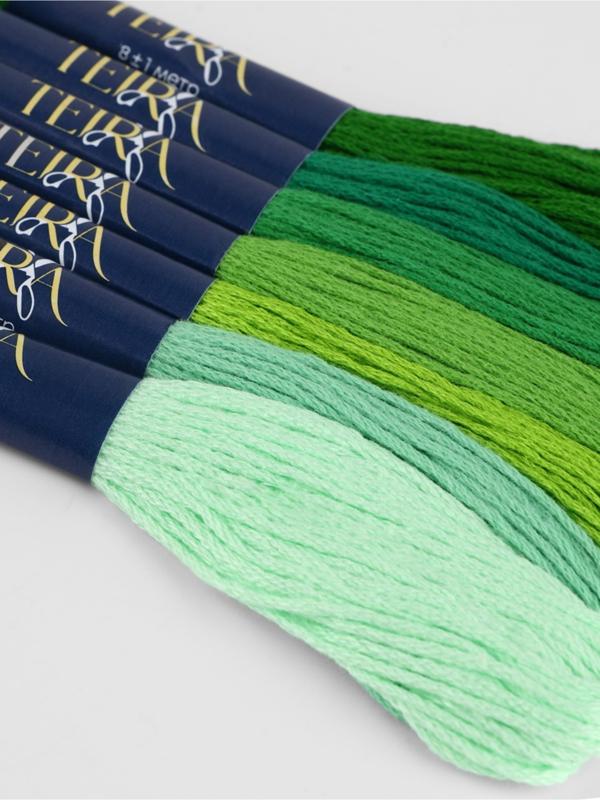 Нитки мулине, 8±1 м, набор 7 шт., хлопок, зелёные