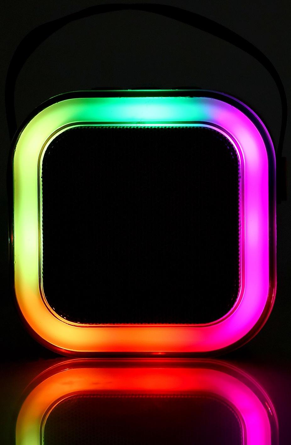 Караоке детское беспроводное, 2 микрофона, bluetooth, 5 режимов подсветки, звук, свет, бежевый