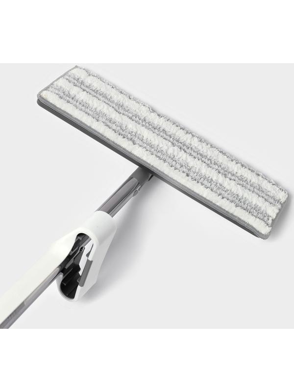 Швабра с отжимом, противоударная, со сгоном, стальная ручка, 2 профессиональные насадки, 36×11×130 см
