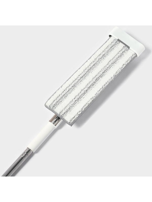 Швабра с отжимом, противоударная, со сгоном, стальная ручка, 2 профессиональные насадки, 36×11×130 см