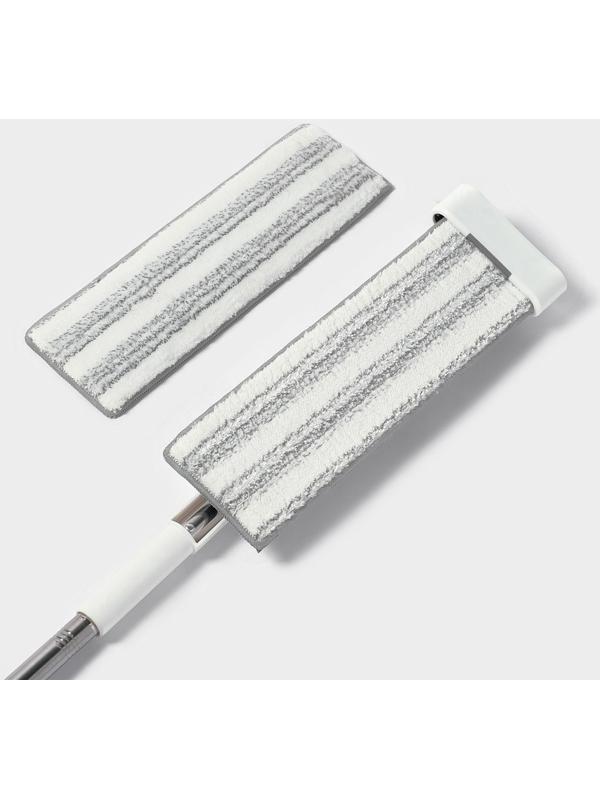 Швабра с отжимом, противоударная, со сгоном, стальная ручка, 2 профессиональные насадки, 36×11×130 см