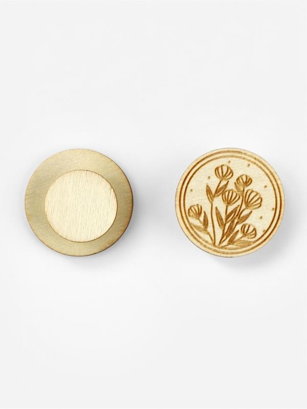 Игольница «Цветы», с магнитом, круглая, d=3 см, набор 2 шт., деревянная