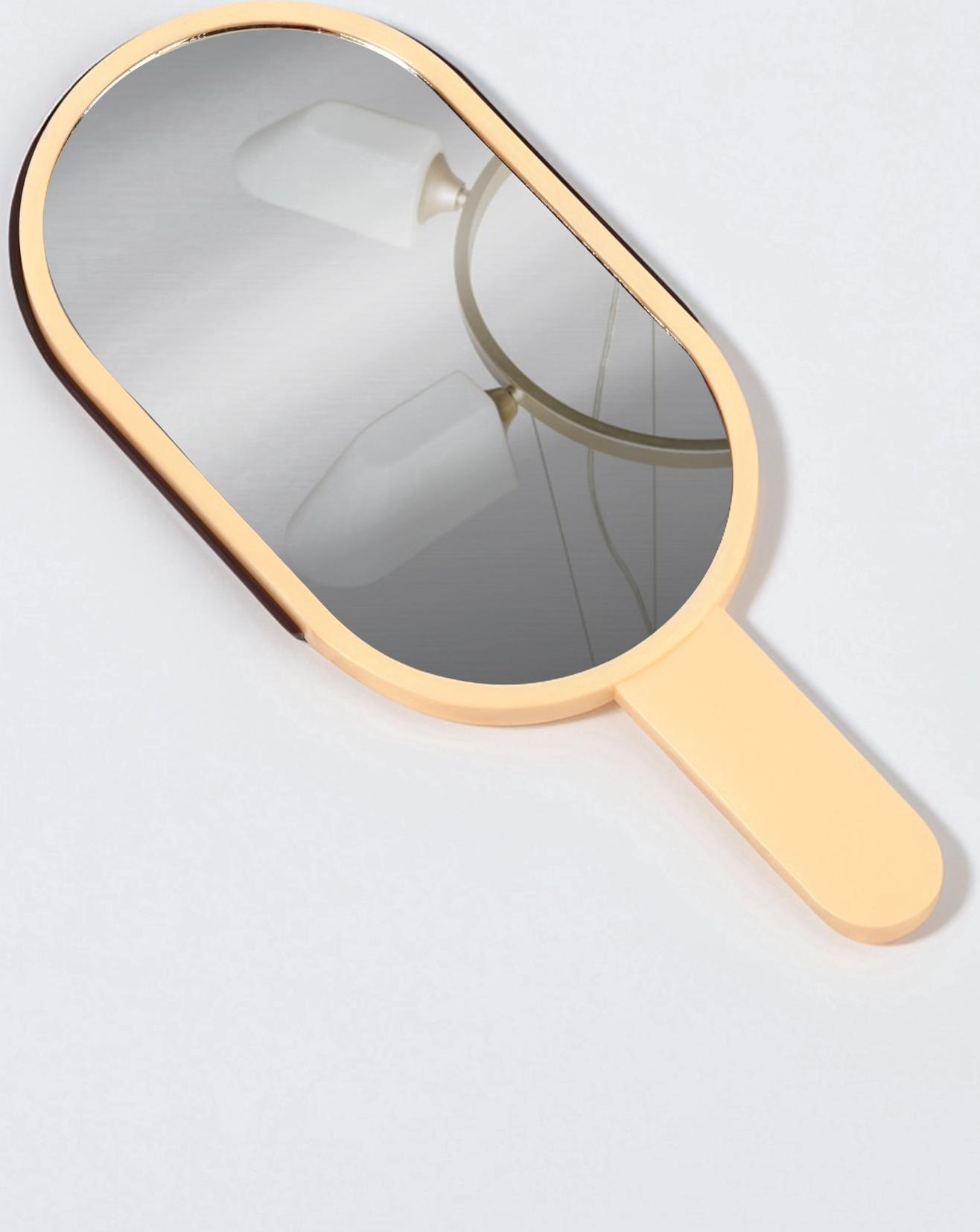 Зеркало с ручкой «Мороженое», зеркальная поверхность 6.7×12 см, бежевое