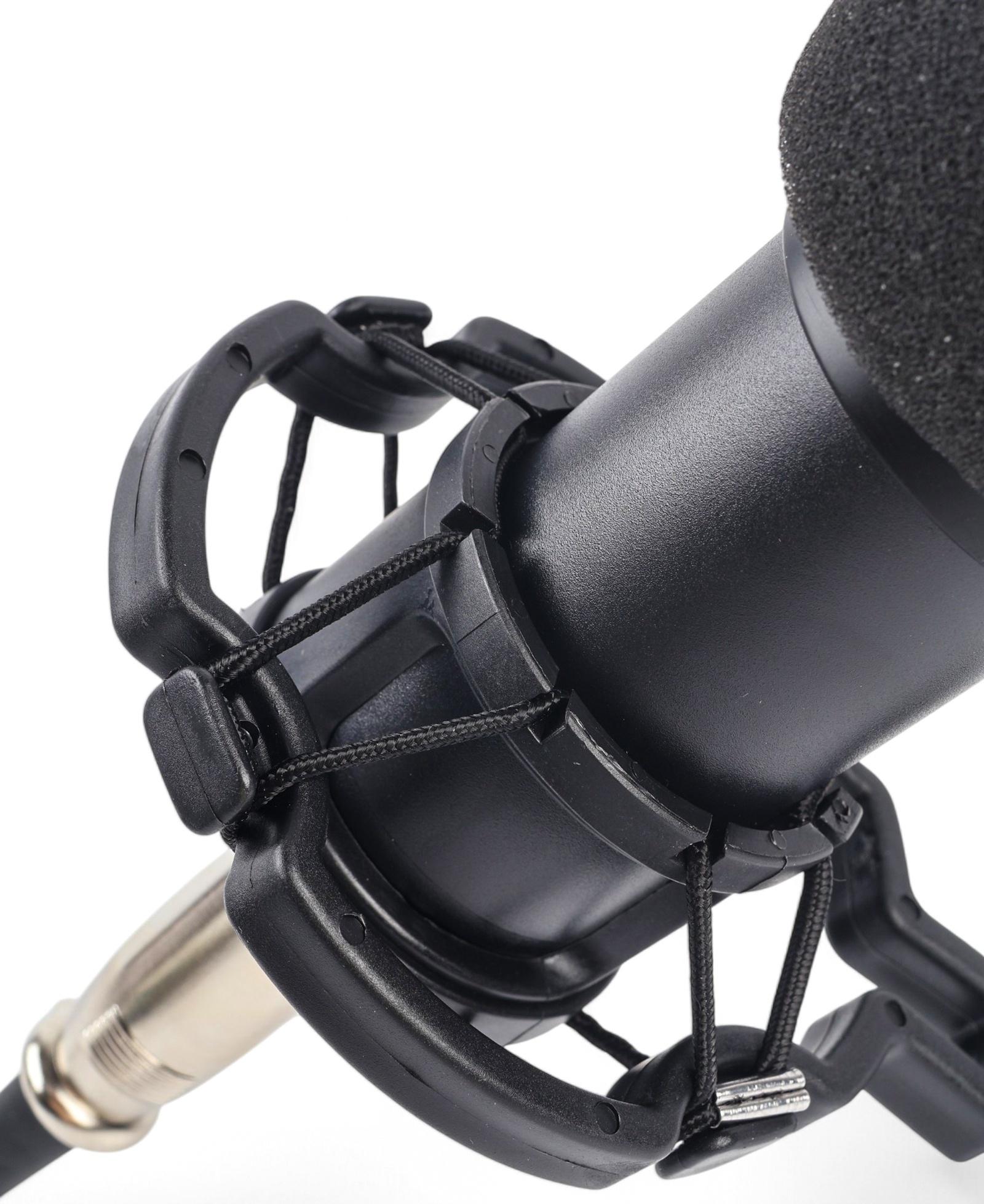 Микрофон конденсаторный Music Life черный: кабель, ветрозащита, стойка