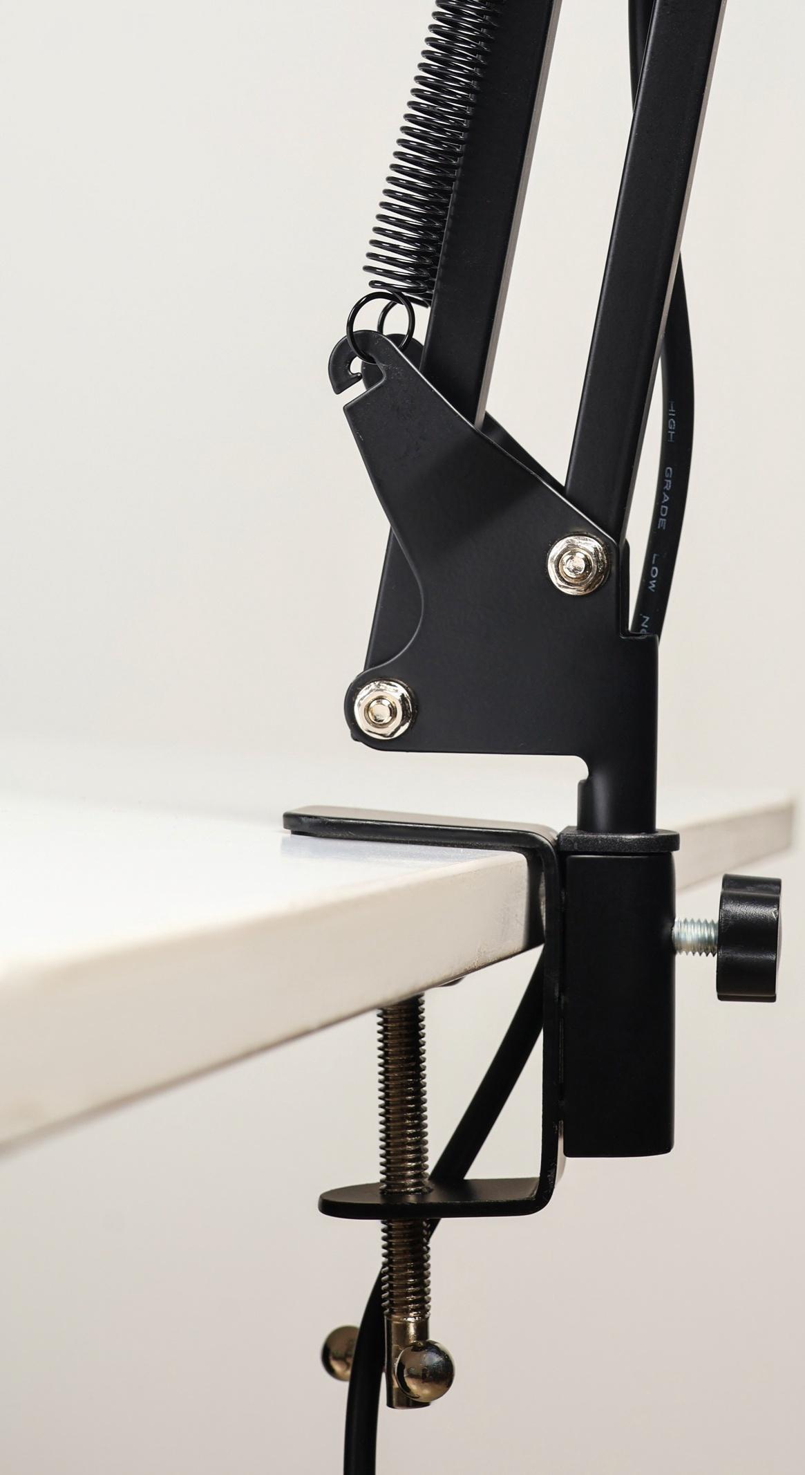 Микрофон конденсаторный Music Life черный: кабель, ветрозащита, стойка