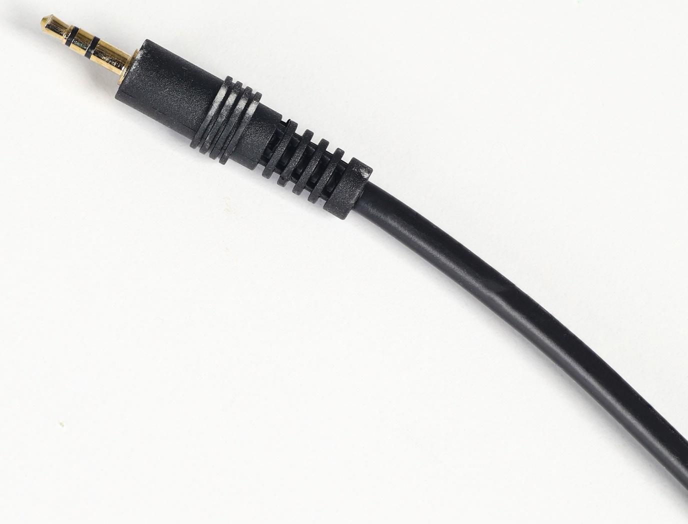 Микрофон конденсаторный Music Life черный: кабель, ветрозащита, стойка