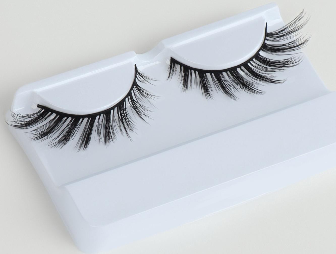 Ресницы накладные «Стрелка», 13-18 мм, без клея, чёрные