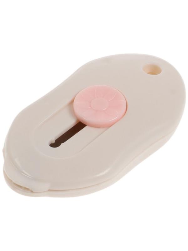 Нож универсальный ТУНДРА, мини, пластиковый корпус, возвратное лезвие, 9 мм