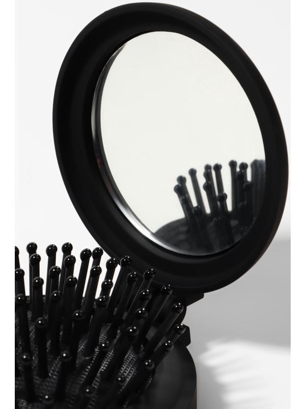 Расчёска массажная «Классика», складная, с зеркалом, 7×2.5 см, матовая, чёрная