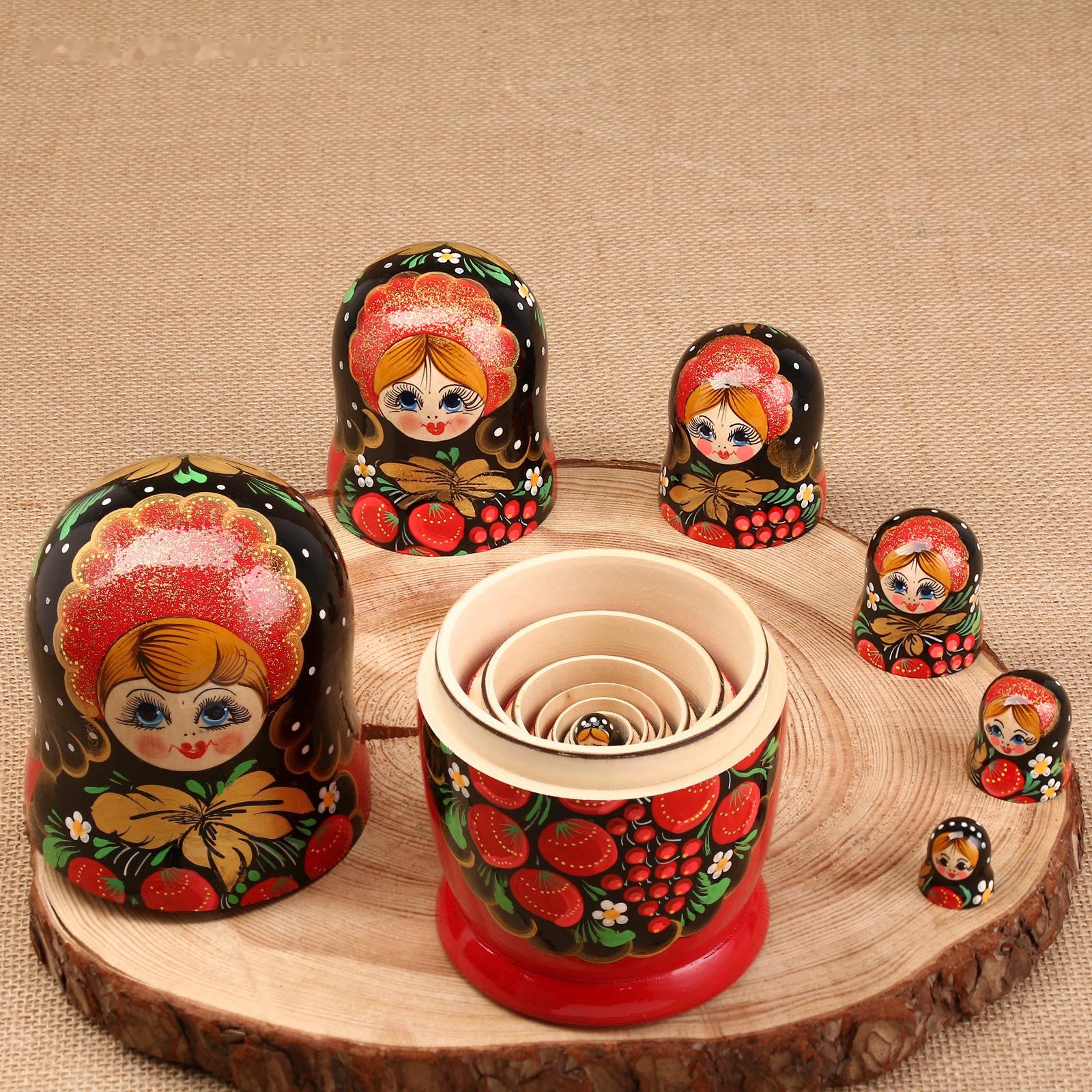 Матрёшка «Ягодка», черный платок, 7-кукольная, 22 см