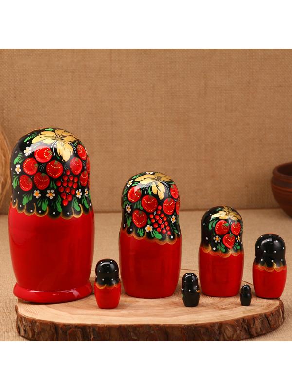 Матрёшка «Ягодка», черный платок, 7-кукольная, 22 см