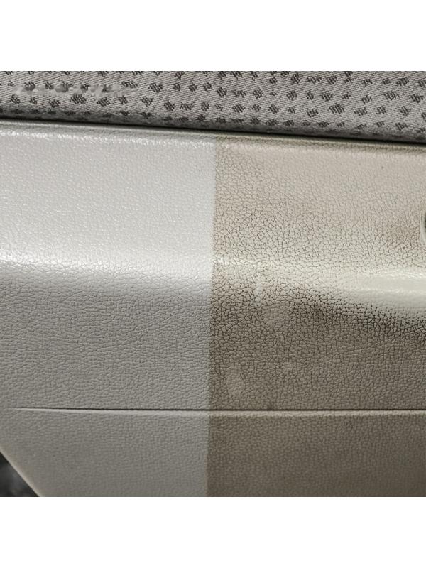 Реставратор-полироль пластика LAVR, 255 мл