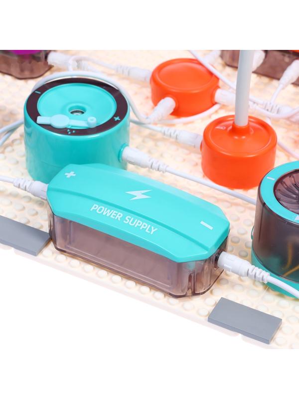 Электронный конструктор, 53 детали, 151 схема